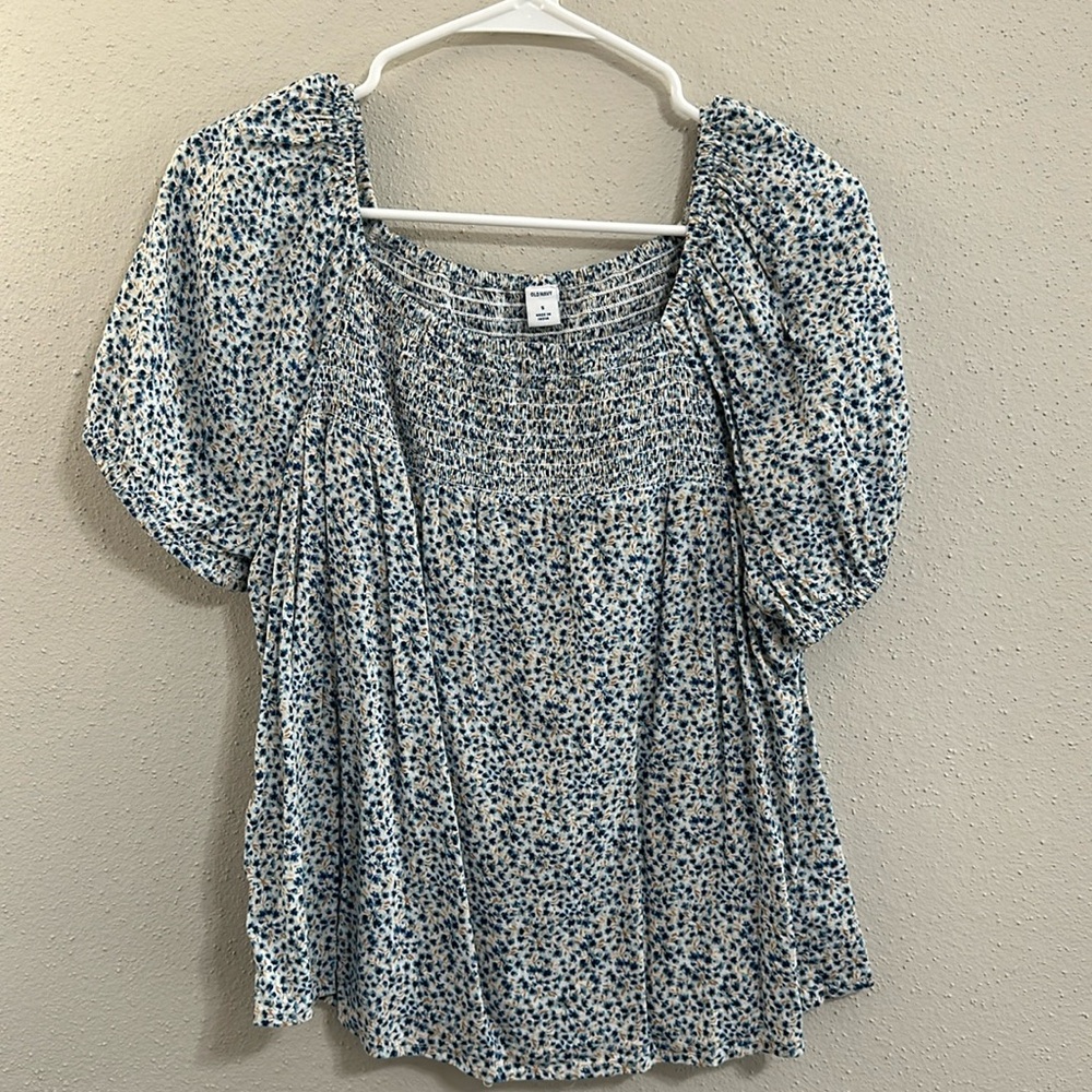 Old Navy Floral Smock Blouse